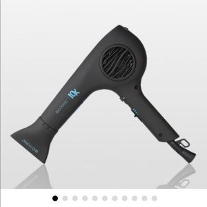 Bio ionic 10x ultra light speed dryer